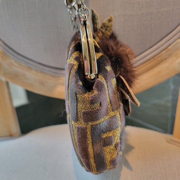 Vintage FENDI collectable mini purse with mink roses - Picture 10 of 15